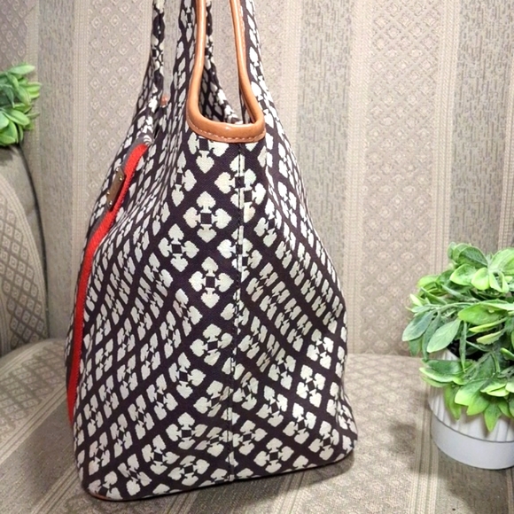 Kate Spade Stripe Hobo tote - Picture 5 of 16